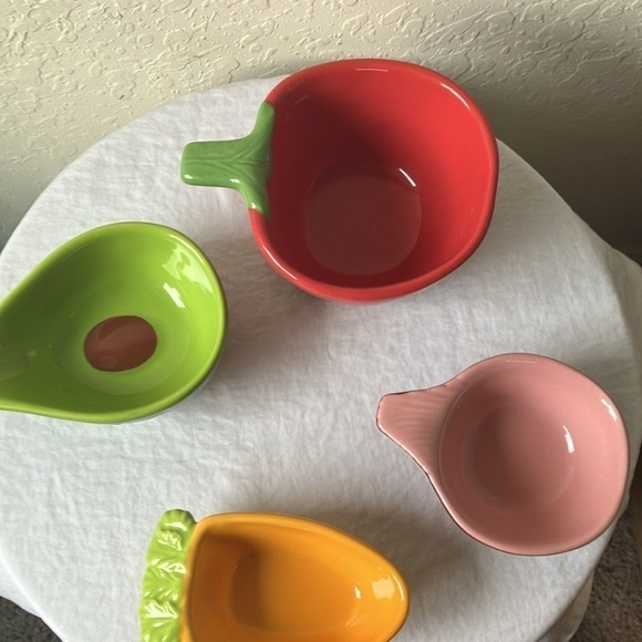 Rae Dunn: Ceramic Vegetable Measuring Cups- 1/4, 1/3, 1/2, 1 cups - Picture 14 of 16